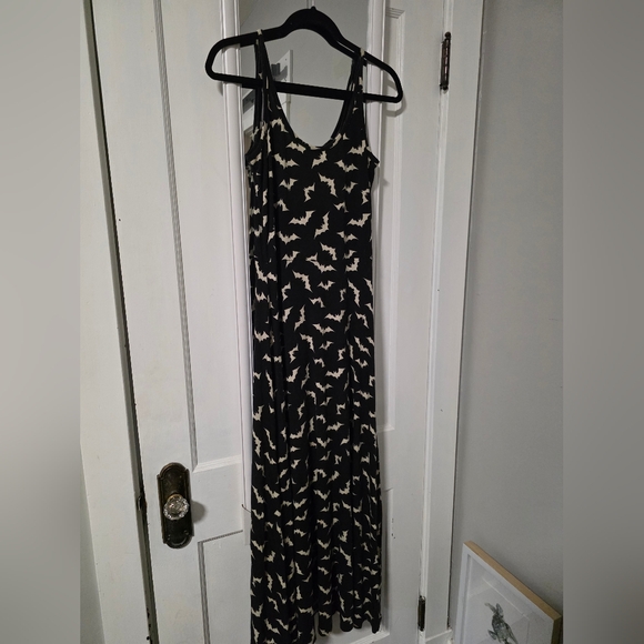 Sourpuss Black and White Bat Pattern Dress - Picture 2 of 6